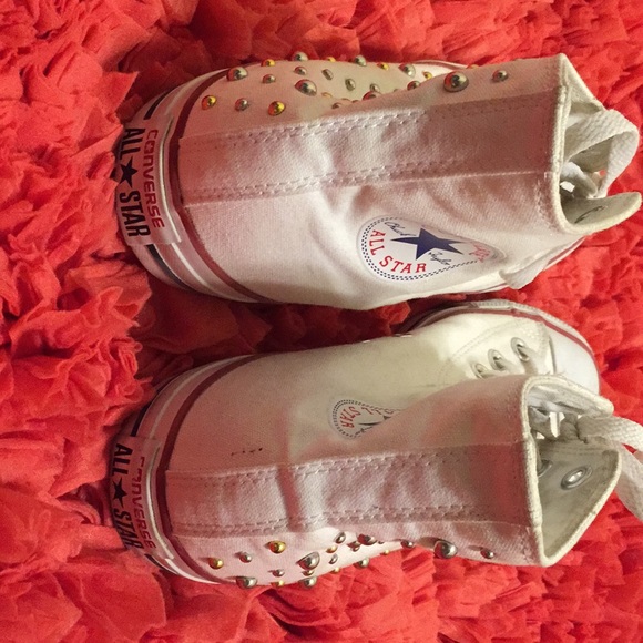 Converse - Picture 3 of 5